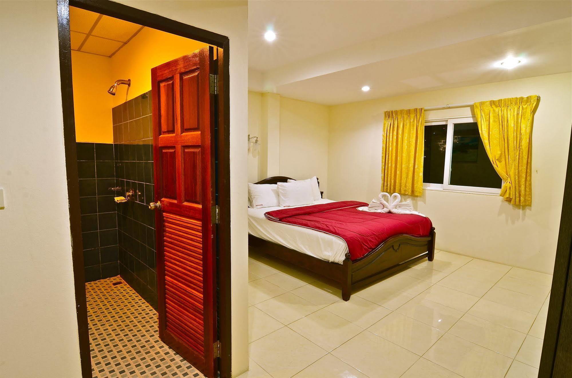 Square One Khách sạn 3*